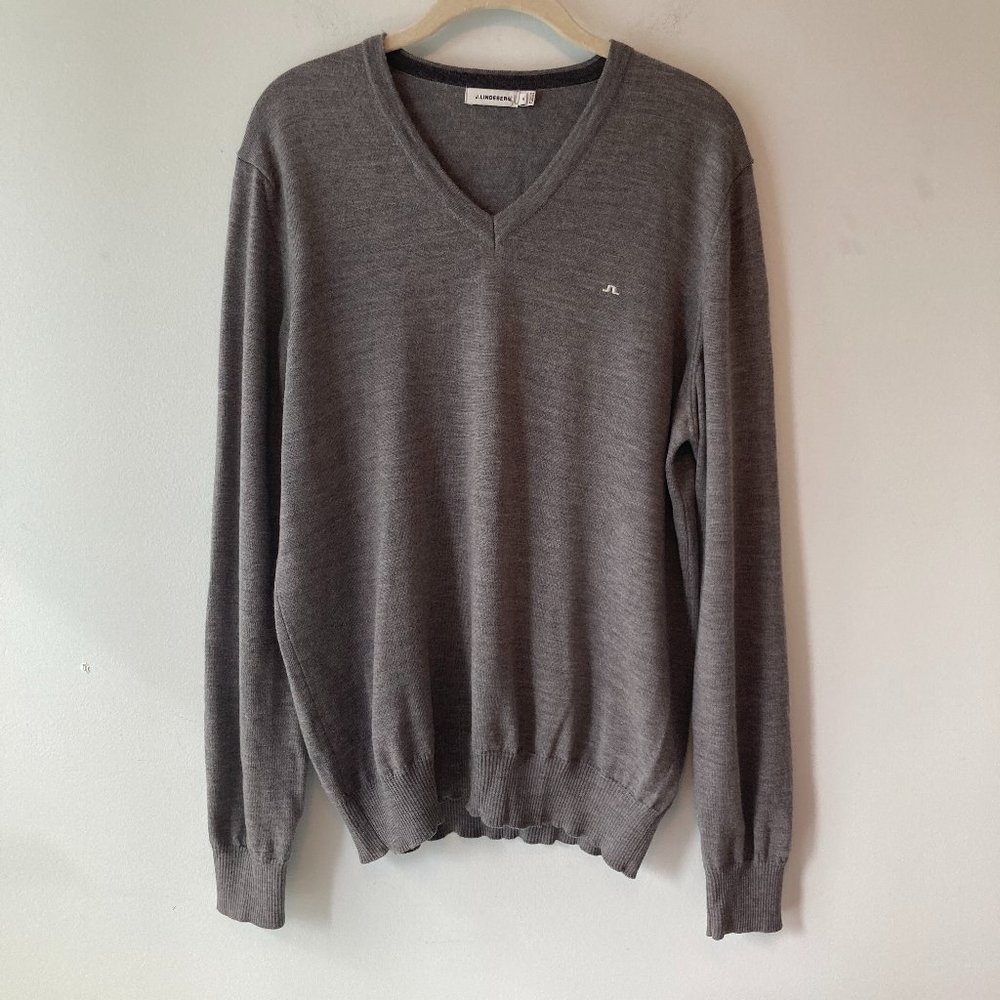 J.LINDEBERG V-Neck Merino Wool sweater  - size XL